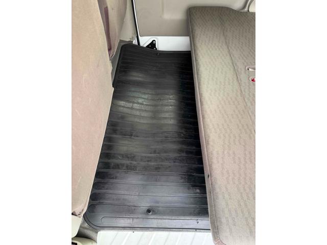 ＮＶ１００クリッパーバン 　ＴＶ　両側スライドドア　エアコン　運転席エアバッグ　助手席エアバッグ　ＣＤ　ＵＳＢ　ミュージックプレイヤー接続可　Ｂｌｕｅｔｏｏｔｈ（27枚目）