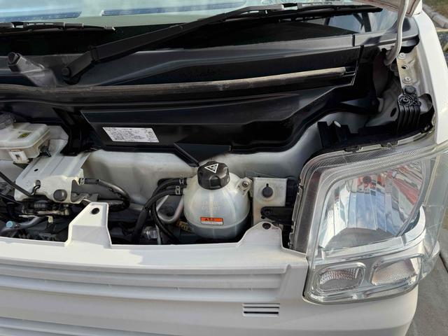 ＮＶ１００クリッパーバン 　ＴＶ　両側スライドドア　エアコン　運転席エアバッグ　助手席エアバッグ　ＣＤ　ＵＳＢ　ミュージックプレイヤー接続可　Ｂｌｕｅｔｏｏｔｈ（32枚目）