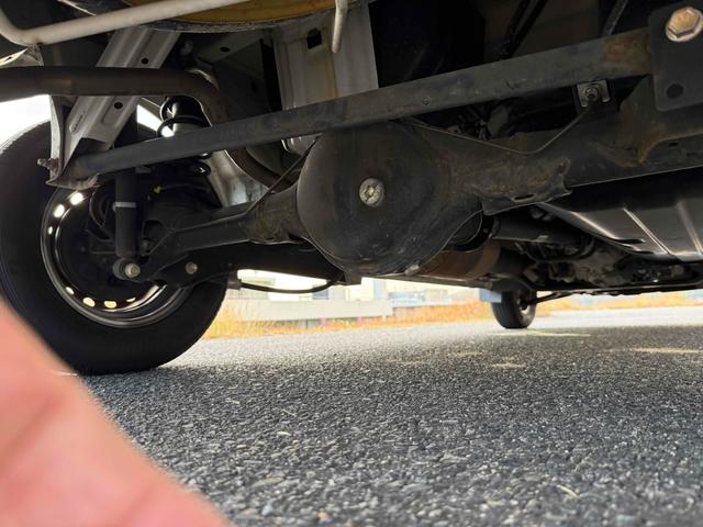 ＮＶ１００クリッパーバン 　ＴＶ　両側スライドドア　エアコン　運転席エアバッグ　助手席エアバッグ　ＣＤ　ＵＳＢ　ミュージックプレイヤー接続可　Ｂｌｕｅｔｏｏｔｈ（36枚目）