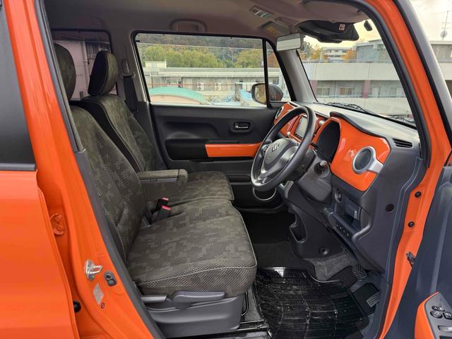 ハスラー 　ＥＴＣ　バックカメラ　ＴＶ　レーンアシスト　衝突被害軽減システム　オートライト　スマートキー　アイドリングストップ　シートヒーター　ベンチシート　ＣＶＴ　ＡＢＳ　ＥＳＣ　ＣＤ　ＵＳＢ（9枚目）