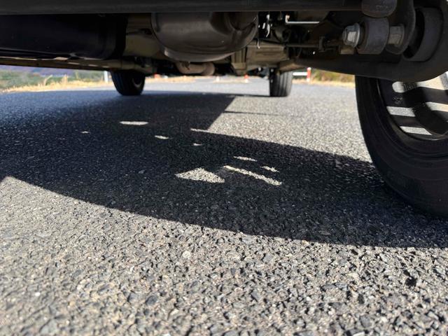 ハスラー 　ＥＴＣ　ＴＶ　レーンアシスト　衝突被害軽減システム　オートライト　スマートキー　アイドリングストップ　シートヒーター　ベンチシート　ＣＶＴ　ＥＳＣ　ＣＤ　ＵＳＢ　Ｂｌｕｅｔｏｏｔｈ　アルミホイール（31枚目）