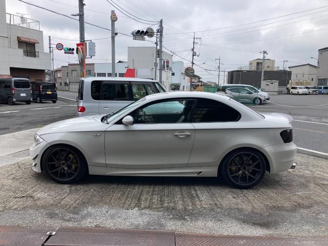 １シリーズ １３５ｉ　３Ｄデザイン車高調　アイゼンマンマフラー　Ｍパフォーマンスブレーキキット　スタディーチューンドプログラム　グループＭエアクリーナー　Ｍパフォーマンスバンパー・サイド・カーボンディフューザー（4枚目）