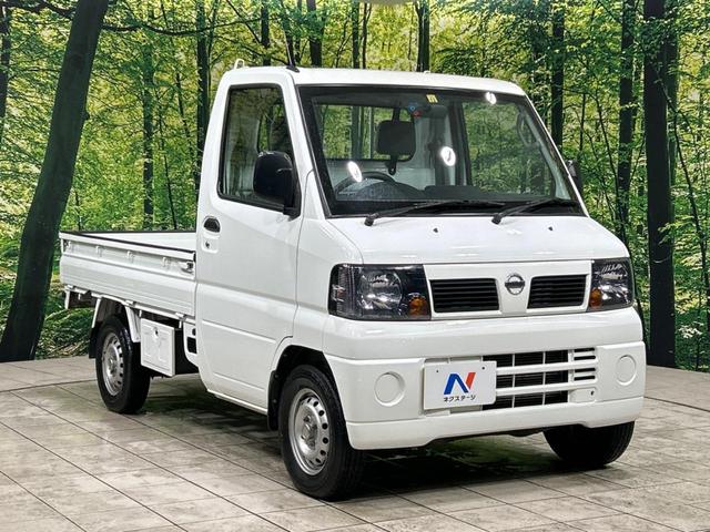 ＮＴ１００クリッパートラック ＤＸ　禁煙車　スピーカー付ラジオ　ＡＢＳ　ダイアル式エアコン　サンバイザー　グレー塩ビシート　ワーキングランプ　リアゲートチェーン（12枚目）