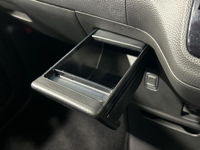 Ｎ－ＢＯＸカスタム Ｇ・Ｌホンダセンシング　ナビ　禁煙車　電動スライドドア　アダプティブクルーズ　バックカメラ　Ｂｌｕｅｔｏｏｔｈ　ＥＴＣ　フルセグＴＶ　スマートキー　オートハイビーム　車線逸脱警報　ＬＥＤヘッドランプ　純正１４インチアルミ（51枚目）