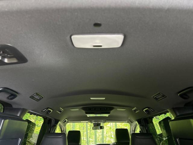 ノア Ｓｉ　ダブルバイビー　禁煙車　モデリスタエアロ　純正９インチナビ　１２インチ後席モニター　セーフティセンス　バックカメラ　両側パワースライドドア　ＥＴＣ　クルーズコントロール　ＬＥＤヘッド　フルセグ　Ｂｌｕｅｔｏｏｔｈ再生（52枚目）