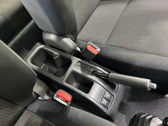 ジムニーシエラ ＪＣ　禁煙車　シートーヒーター　クルーズコントロール　セーフティサポート　ダウンヒルアシスト　オートエアコン　車線逸脱警報　ＬＥＤヘッド　アイドリングストップ　クリアランスソナー（57枚目）