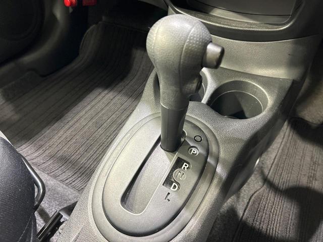 ノート Ｘ　ナビ　禁煙車　エマージェンシーブレーキ　バックカメラ　ＥＴＣ　スマートキー　電動格納ミラー　車線逸脱警報　オートライト（49枚目）