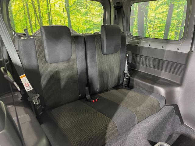 ジムニー ＸＣ　禁煙車　４ＷＤ　衝突軽減装置　スマートキー　前席シートヒーター　パーキングセンサー　ＬＥＤヘッド　オートマチックハイビーム　革巻きステアリング　車線逸脱警報　アイドリングストップ　盗難防止装置（9枚目）