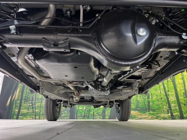 ジムニー ＸＣ　禁煙車　４ＷＤ　衝突軽減装置　スマートキー　前席シートヒーター　パーキングセンサー　ＬＥＤヘッド　オートマチックハイビーム　革巻きステアリング　車線逸脱警報　アイドリングストップ　盗難防止装置（19枚目）