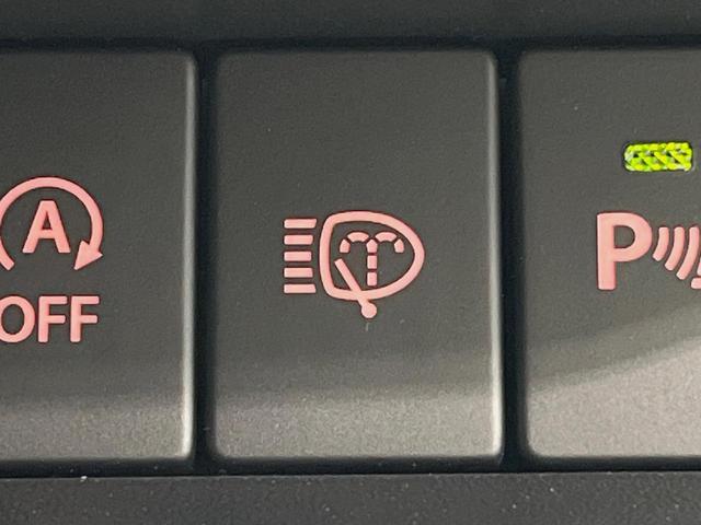 ジムニー ＸＣ　禁煙車　４ＷＤ　衝突軽減装置　スマートキー　前席シートヒーター　パーキングセンサー　ＬＥＤヘッド　オートマチックハイビーム　革巻きステアリング　車線逸脱警報　アイドリングストップ　盗難防止装置（27枚目）