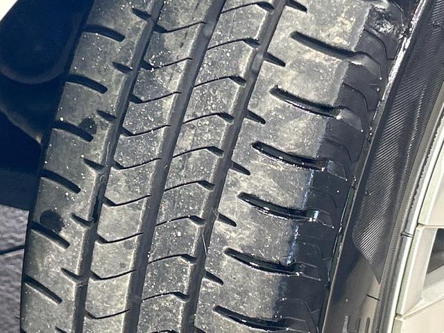 プリウス Ｓ　ナビ付８インチディスプレイオ　バックカメラ　セーフティセンス　レーダークルーズ　クリアランスソナー　禁煙車　スマートキー　ＬＥＤヘッド　ＥＴＣ　オートハイビーム　オートエアコン　純正１５インチアルミ（25枚目）