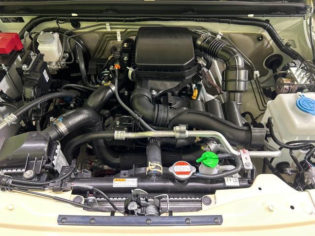 ジムニー XC 届出済未使用車 セーフティサポート シートヒーター クルコン LEDヘッド コーナーセンサー スマートキー 車線逸脱警報 オートライト オートエアコン 純正16インチアルミ(18枚目)