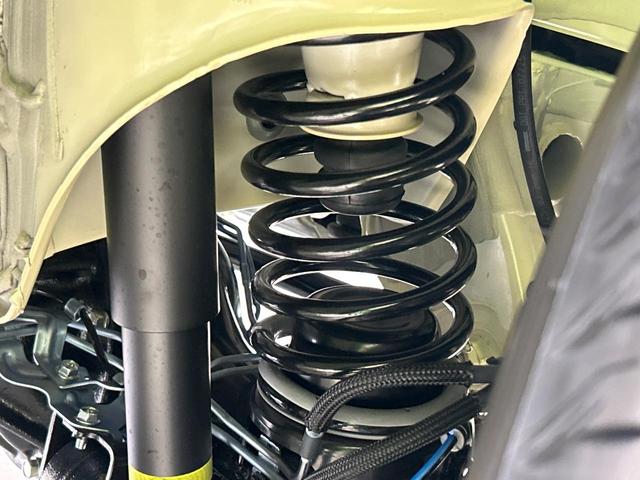 ジムニー XC 届出済未使用車 セーフティサポート シートヒーター クルコン LEDヘッド コーナーセンサー スマートキー 車線逸脱警報 オートライト オートエアコン 純正16インチアルミ(20枚目)
