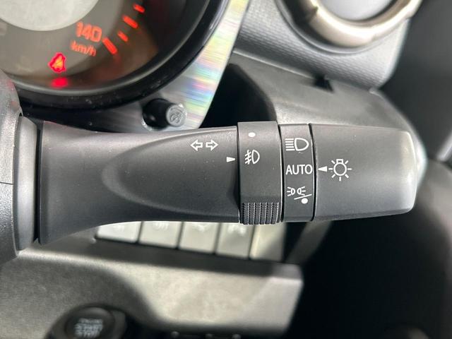 ジムニー XC 届出済未使用車 セーフティサポート シートヒーター クルコン LEDヘッド コーナーセンサー スマートキー 車線逸脱警報 オートライト オートエアコン 純正16インチアルミ(41枚目)