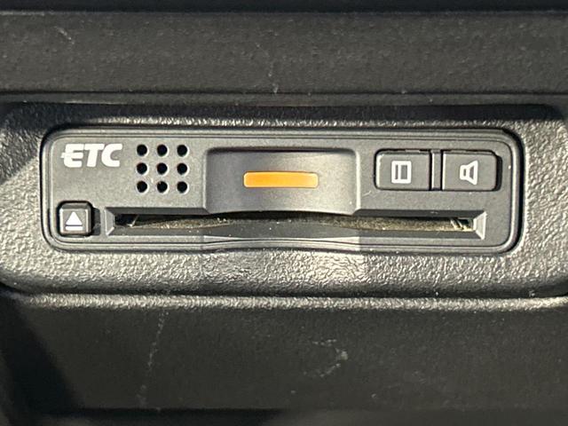 フリードスパイクハイブリッド ジャストセレクション 両側電動ドア 純正SDナビ バックカメラ スマートキー HIDヘッド ビルトインETC クルコン オートエアコン Bluetooth CD DVD再生 地デジ ステアリングスイッチ 横滑防止装置(7枚目)
