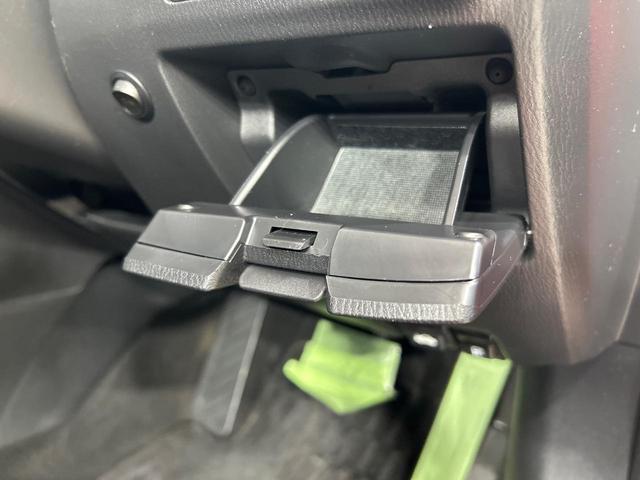 アテンザワゴン XD 純正SDナビ バックカメラ レーダークルーズ HIDヘッド 純正17インチアルミ 衝突被害軽減システム 禁煙車 ドラレコ コーナーセンサー スマートキー ETC 車線逸脱警報 オートライト(43枚目)