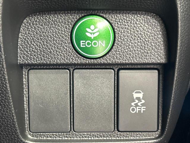 N-ONE プレミアム・Lパッケージ 純正ディスプレイオーディオ HIDヘッド バックカメラ 純正14インチアルミ 禁煙車 スマートキー ETC オートライト オートエアコン Bluetooth CD(28枚目)