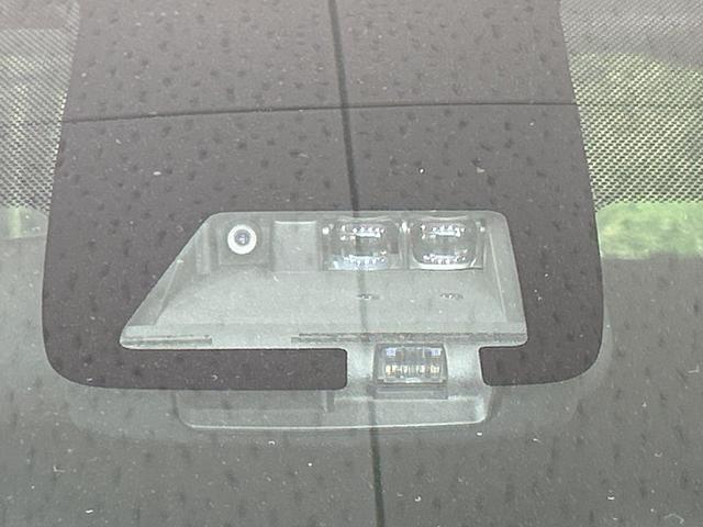 アクア Sスタイルブラック 禁煙車 純正SDナビ バックカメラ セーフティセンス ETC LEDヘッドライト オートマチックハイビーム オートライト 地デジ Bluetooth再生 スマートキー LEDフロントフォグライト(5枚目)