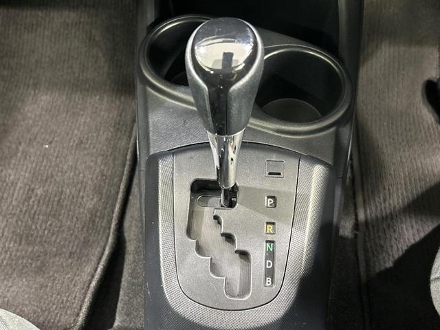 アクア Sスタイルブラック 禁煙車 純正SDナビ バックカメラ セーフティセンス ETC LEDヘッドライト オートマチックハイビーム オートライト 地デジ Bluetooth再生 スマートキー LEDフロントフォグライト(24枚目)