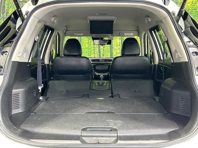 エクストレイル ２０Ｘ　純正ナビ　フリップダウンモニター　全周囲カメラ　エマージェンシーブレーキ　禁煙車　防水シート　パワーバックドア　ＥＴＣ　ＬＥＤヘッド　スマートキー　デジタルインナーミラー　オートライト（11枚目）