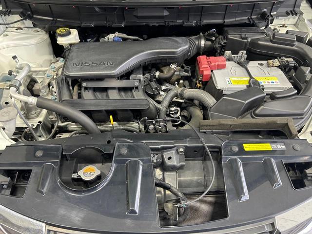 エクストレイル ２０Ｘ　純正ナビ　フリップダウンモニター　全周囲カメラ　エマージェンシーブレーキ　禁煙車　防水シート　パワーバックドア　ＥＴＣ　ＬＥＤヘッド　スマートキー　デジタルインナーミラー　オートライト（18枚目）