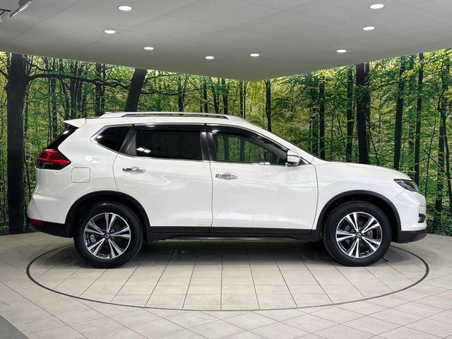 エクストレイル ２０Ｘ　純正ナビ　フリップダウンモニター　全周囲カメラ　エマージェンシーブレーキ　禁煙車　防水シート　パワーバックドア　ＥＴＣ　ＬＥＤヘッド　スマートキー　デジタルインナーミラー　オートライト（50枚目）