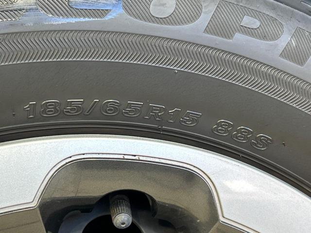 シエンタ ハイブリッドＺ　全周囲カメラ　純正１０．５型ナビ　両側電動スライド　シートヒーター　ＬＥＤランプ　Ｂｌｕｅｔｏｏｔｈ　ＣａｒＰｌａｙ　ＥＴＣ　セーフティセンス　レーダークルーズ　クリアランスソナー　ＡＣ１００Ｖ電源（27枚目）