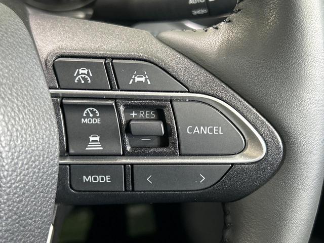 ヴォクシー S-Z 後席モニター 純正10.5型ナビ 快適利便PKG デジタルミラー ブラインドスポットモニター バックカメラ 3眼LEDランプ ヘッドアップディスプレイ シートヒーター ドラレコ ETC リアオートエア(6枚目)