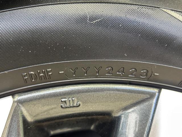 ヴォクシー S-Z 後席モニター 純正10.5型ナビ 快適利便PKG デジタルミラー ブラインドスポットモニター バックカメラ 3眼LEDランプ ヘッドアップディスプレイ シートヒーター ドラレコ ETC リアオートエア(23枚目)