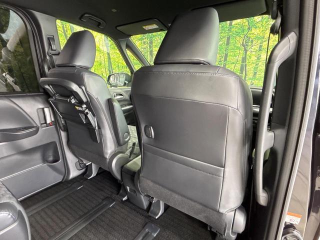 ヴォクシー S-Z 後席モニター 純正10.5型ナビ 快適利便PKG デジタルミラー ブラインドスポットモニター バックカメラ 3眼LEDランプ ヘッドアップディスプレイ シートヒーター ドラレコ ETC リアオートエア(66枚目)