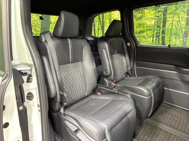 ノア S-Z 後席モニター 純正10.5型ディスプレイオーディオ 両側電動ドア 快適パッケージ バックカメラ セーフティセンス レーダークルーズ 禁煙車 電動リアゲート ハーフレザーシート ドラレコ(8枚目)