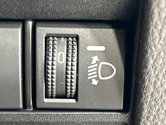 ノア S-Z 後席モニター 純正10.5型ディスプレイオーディオ 両側電動ドア 快適パッケージ バックカメラ セーフティセンス レーダークルーズ 禁煙車 電動リアゲート ハーフレザーシート ドラレコ(40枚目)