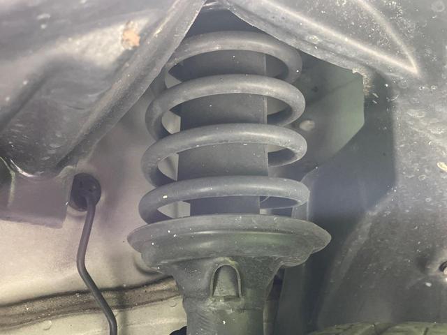 N-BOXカスタム G・ターボパッケージ ターボ 両側電動ドア 純正SDナビ バックカメラ スマートキー HIDヘッド ETC クルコン オートライト オートエアコン 純正15インチアルミ CD DVD再生 地デジ パドルシフト(20枚目)