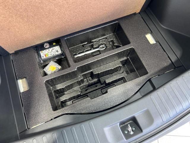 ＷＲ－Ｖ Ｘ　登録済未使用車　バックカメラ　メーカーディスプレイオーディオ　ホンダセンシング　ＬＥＤヘッドライト　クリアランスソナー　レーダークルーズコントロール　オートエアコン　フルセグ　電動格納ミラー（61枚目）