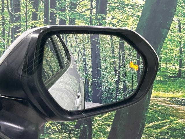 ヤリスクロス ハイブリッドZ メーカーディスプレイオーディオ 全周囲カメラ セーフティセンス 禁煙車 ブラインドスポットモニター パワーシート シートヒーター クリアランスソナー レーダークルーズコントロール ETC ドラレコ(6枚目)