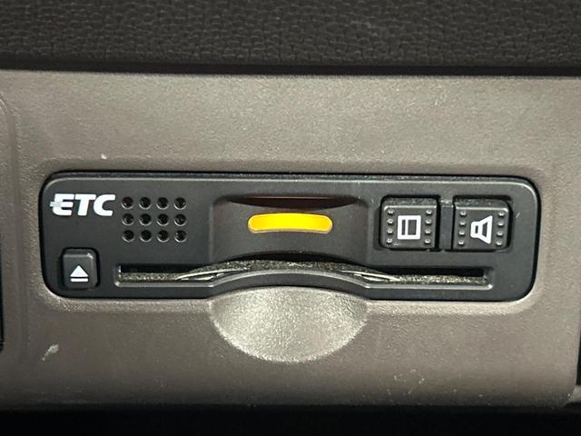 N-ONE G SSブラウンスタイルパッケージ 純正ナビ スマートシティブレーキ 禁煙車 シートヒーター バックカメラ Bluetooth CD/DVD再生 ETC HIDランプ スマートキー オートライト ベンチシート アームレスト(6枚目)