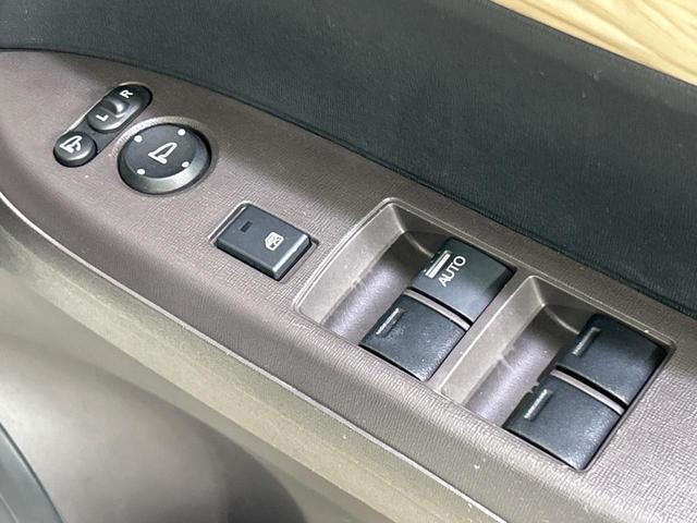 N-ONE G SSブラウンスタイルパッケージ 純正ナビ スマートシティブレーキ 禁煙車 シートヒーター バックカメラ Bluetooth CD/DVD再生 ETC HIDランプ スマートキー オートライト ベンチシート アームレスト(25枚目)