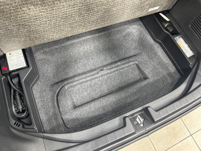 N-ONE G SSブラウンスタイルパッケージ 純正ナビ スマートシティブレーキ 禁煙車 シートヒーター バックカメラ Bluetooth CD/DVD再生 ETC HIDランプ スマートキー オートライト ベンチシート アームレスト(49枚目)