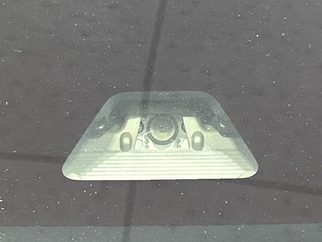 ルーミー カスタムG S 両側電動スライドドア SDナビ バックカメラ スマートアシスト 禁煙車 Bluetooth フルセグ CD/DVD再生 スマートキー LEDヘッド ETC 車線逸脱警報 オートライト(6枚目)