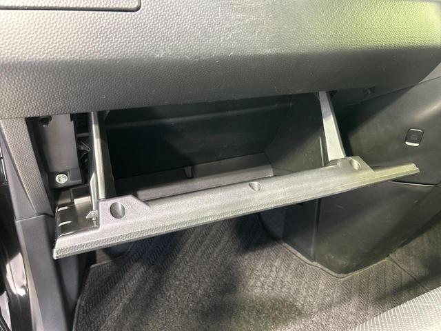 ルーミー カスタムG S 両側電動スライドドア SDナビ バックカメラ スマートアシスト 禁煙車 Bluetooth フルセグ CD/DVD再生 スマートキー LEDヘッド ETC 車線逸脱警報 オートライト(47枚目)