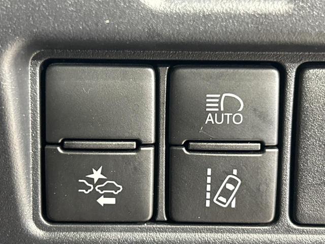 ヴォクシー ZS 煌II モデリスタエアロ 後席モニター 純正10型ナビ 両側電動スライドドア 後期型 禁煙車 セーフティセンス リアオートエアコン バックカメラ ETC クルコン クリアランスソナー LEDランプ(32枚目)