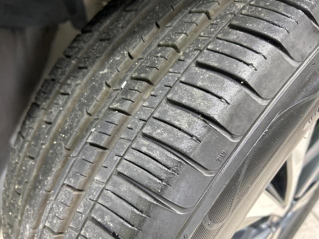 エクストレイル ２０Ｘｉ　全周囲カメラ　ナビ　プロパイロット　エマージェンシーブレーキ　禁煙車　デジタルインナーミラー　電動リアゲート　Ｂｌｕｅｔｏｏｔｈ　ドラレコ　ＥＴＣ　電動パーキング　ＬＥＤランプ　純正１８インチアルミ（28枚目）