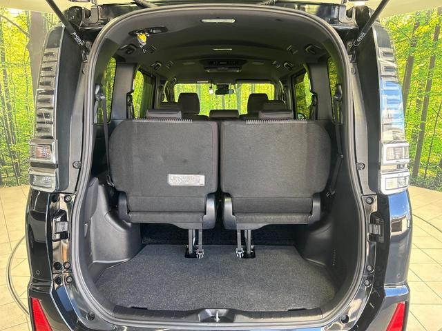 ヴォクシー ZS 煌II 後席モニター 純正10型ナビ 両側電動ドア リアオートエアコン 純正16インチアルミ 禁煙車 セーフティセンス ドラレコ コーナーセンサー スマートキー LEDヘッド ビルトインETC クルコン(11枚目)
