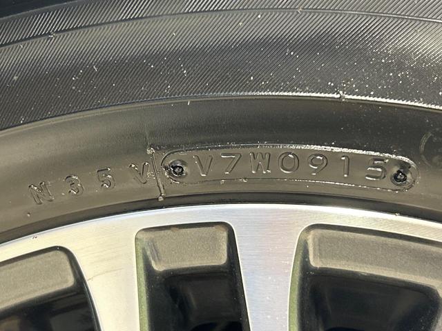 ヴェルファイア ２．５Ｚ　Ｇエディション　エアロ　フリップダウンモニター　純正９インチナビ　両側電動ドア　電動リヤゲート　バックカメラ　禁煙車　レザーシート　コーナーセンサー　スマートキー　ＬＥＤヘッド　ビルトインＥＴＣ　クルコン（21枚目）