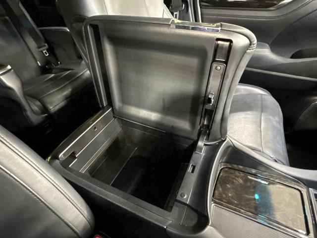 ヴェルファイア ２．５Ｚ　Ｇエディション　エアロ　フリップダウンモニター　純正９インチナビ　両側電動ドア　電動リヤゲート　バックカメラ　禁煙車　レザーシート　コーナーセンサー　スマートキー　ＬＥＤヘッド　ビルトインＥＴＣ　クルコン（61枚目）