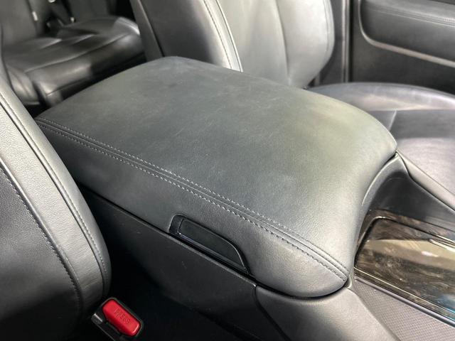 ヴェルファイア ２．５Ｚ　Ｇエディション　エアロ　フリップダウンモニター　純正９インチナビ　両側電動ドア　電動リヤゲート　バックカメラ　禁煙車　レザーシート　コーナーセンサー　スマートキー　ＬＥＤヘッド　ビルトインＥＴＣ　クルコン（64枚目）