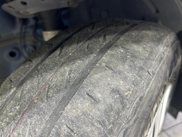 フィット 13G・Fパッケージ SDナビ バックカメラ?シティブレーキアクティブシステム 禁煙車 前後ドライブレコーダー スマートキー ETC Bluetooth再生 CD/DVD再生 フルセグ ステアリングスイッチ(29枚目)