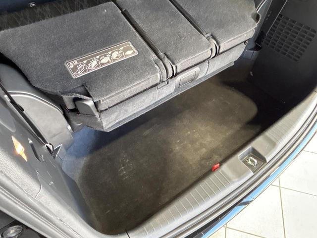 オデッセイ アブソルート・Xホンダセンシング フリップダウンモニター 両側電動ドア 純正8インチSDナビ バックカメラ レーダークルーズ 禁煙車 ハーフレザーシート パワーシート LEDヘッド ビルトインETC 車線逸脱警報 オートライト(33枚目)