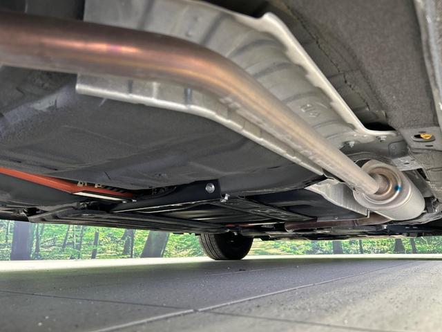 フィット ｅ：ＨＥＶホーム　ＳＤナビ　バックカメラ　ホンダセンシング　レーダークルーズ　禁煙車　ハーフレザーシート　コーナーセンサー　レーンキープ　スマートキー　ＬＥＤヘッド　ＥＴＣ　オートブレーキホールド　オートライト（23枚目）