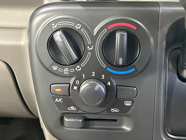 エブリイ ＰＡリミテッド　セーフティーサポート　禁煙車　コーナーセンサー　車線逸脱警報　オートライト　リモコンキー　ＵＳＢ電源ソケット　アイドリングストップ　キーレスキー　ヘッドライトレベライザー（44枚目）